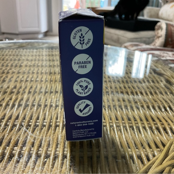 Nature's Truth Aromatherapy Essential Oil Blend Roll-On Good Nite - Picture 3 of 5